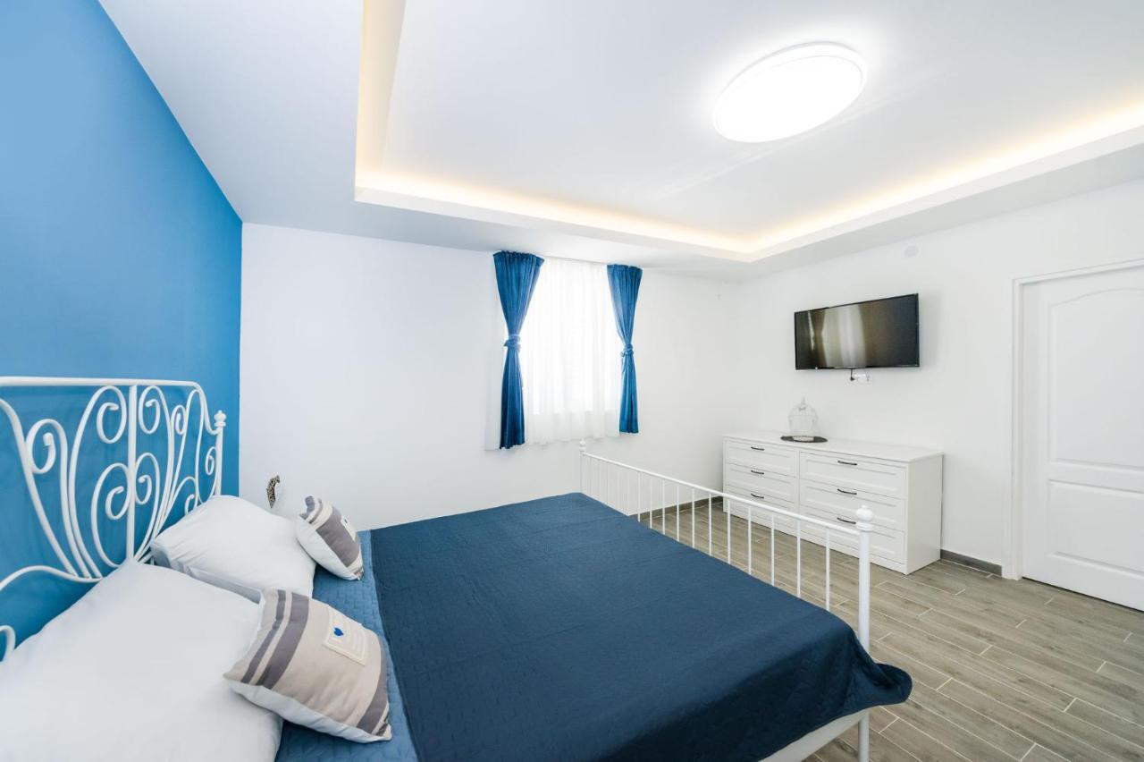 Apartments Martin Затон Экстерьер фото